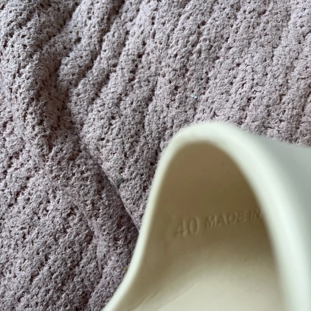 RUBBER SLIDES NWOT SIZE 8 WOMENS SIZE 40 BEIGE - Picture 6 of 6